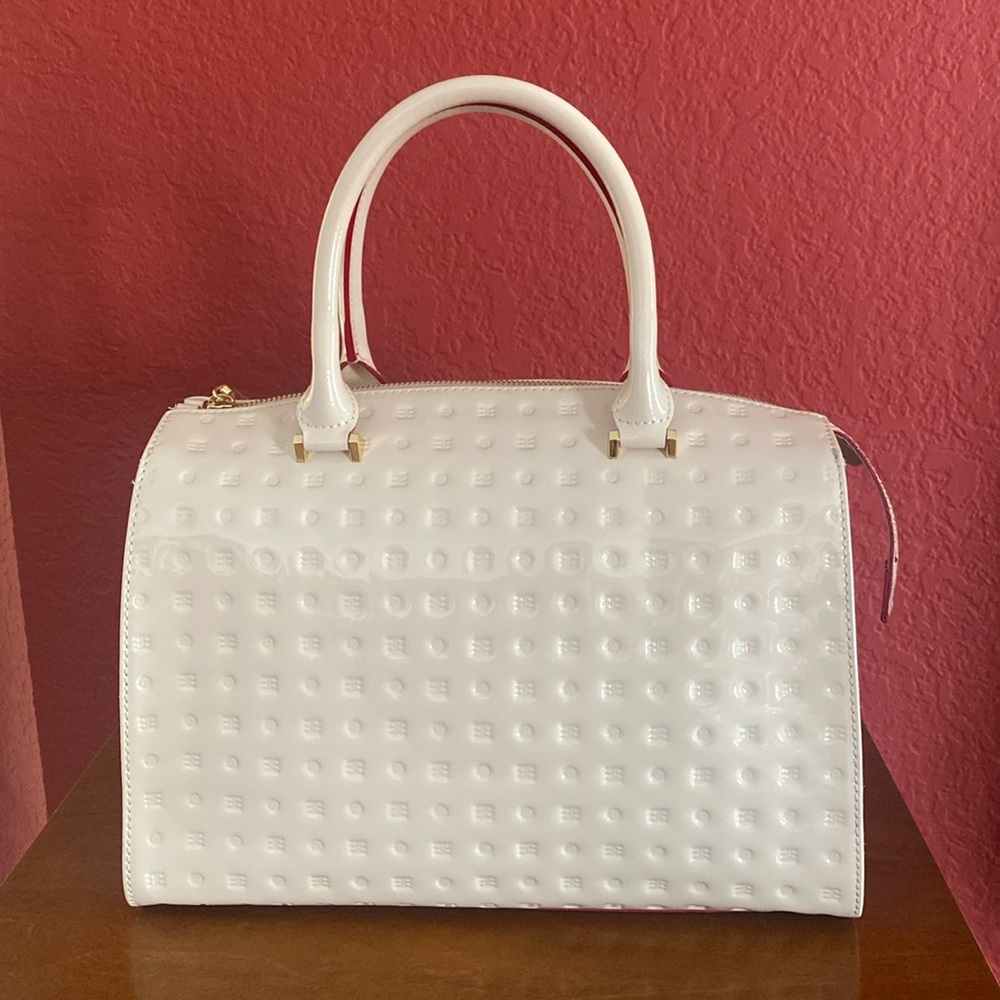 Elegant Cream Handbag
